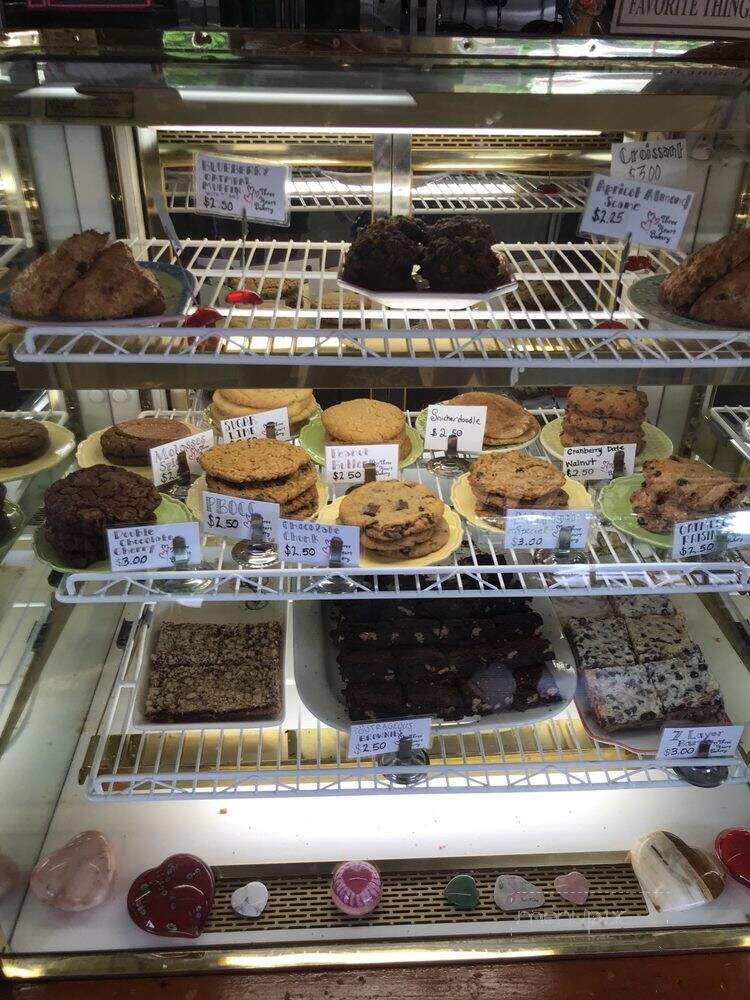 Three Heart Bakery - Rogers City, MI