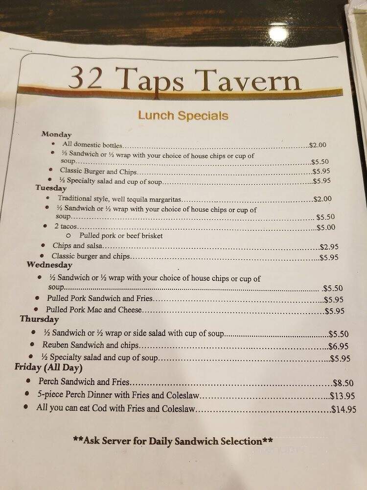 32 Taps Tavern - Carleton, MI