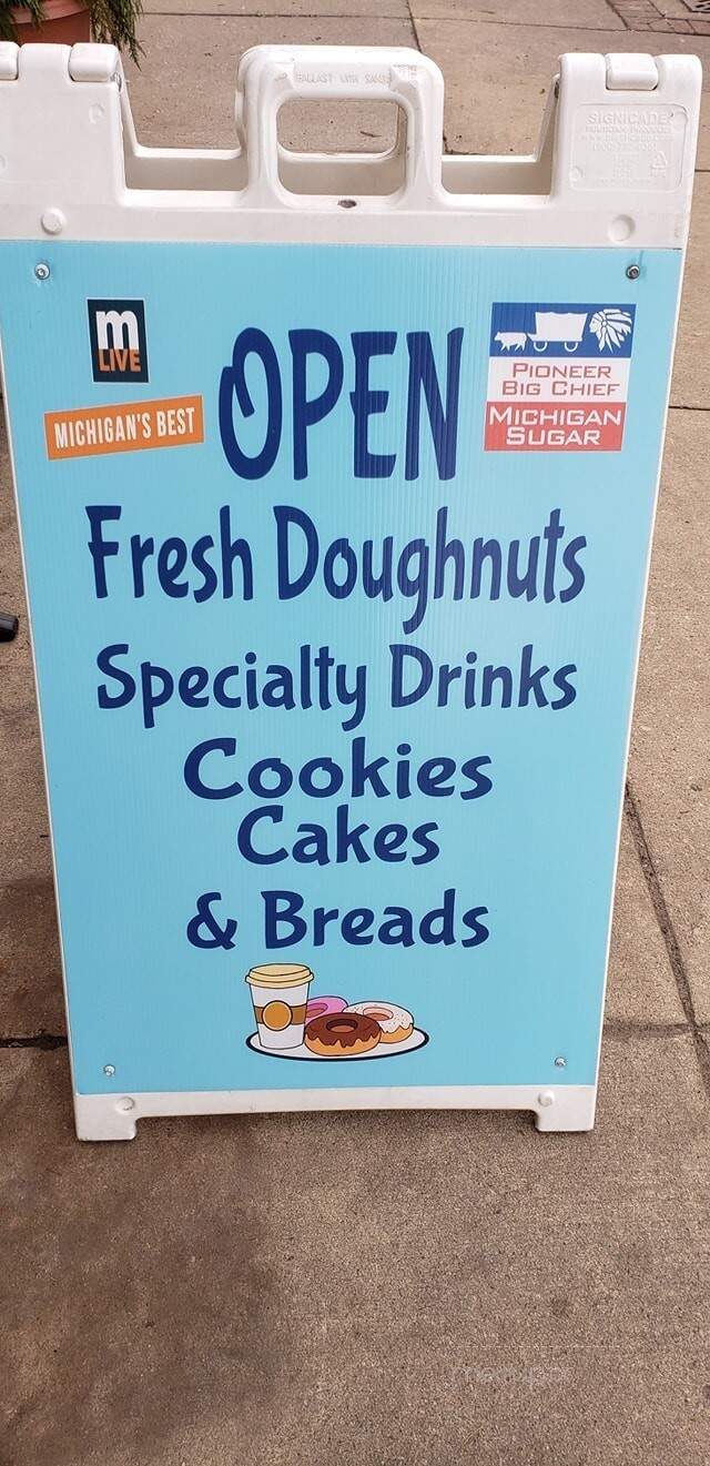 Meyer's Hometown Bakery - Lake Odessa, MI